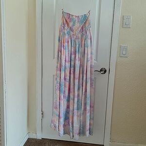 Wide Leg Pastel colored Jumpsuit size L (GITI.COM)